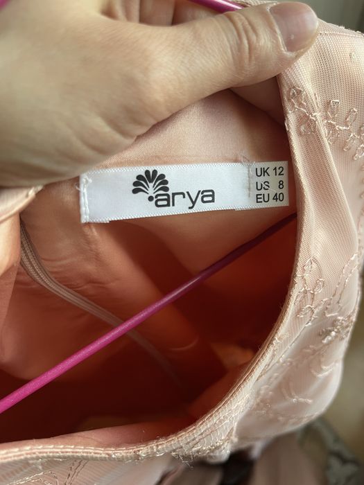 Шикарное платье в пол