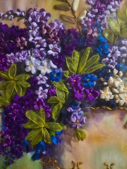 Картина вышитая ленточкой