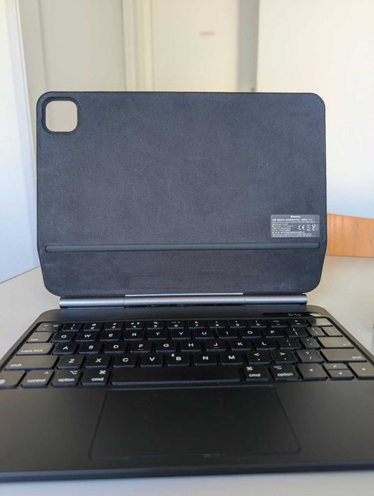 iPad Air 5th Generation M1 Chip (256gb + WiFi + SIM)