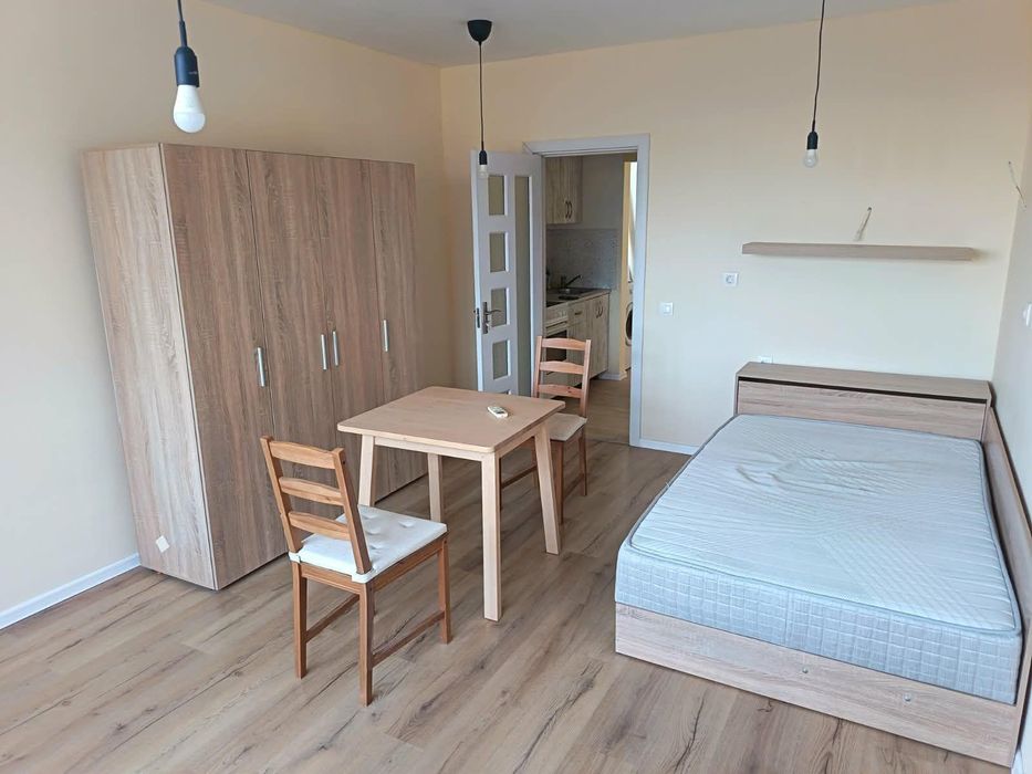 Eдностаен апартамент в ж.к. Горубляне.