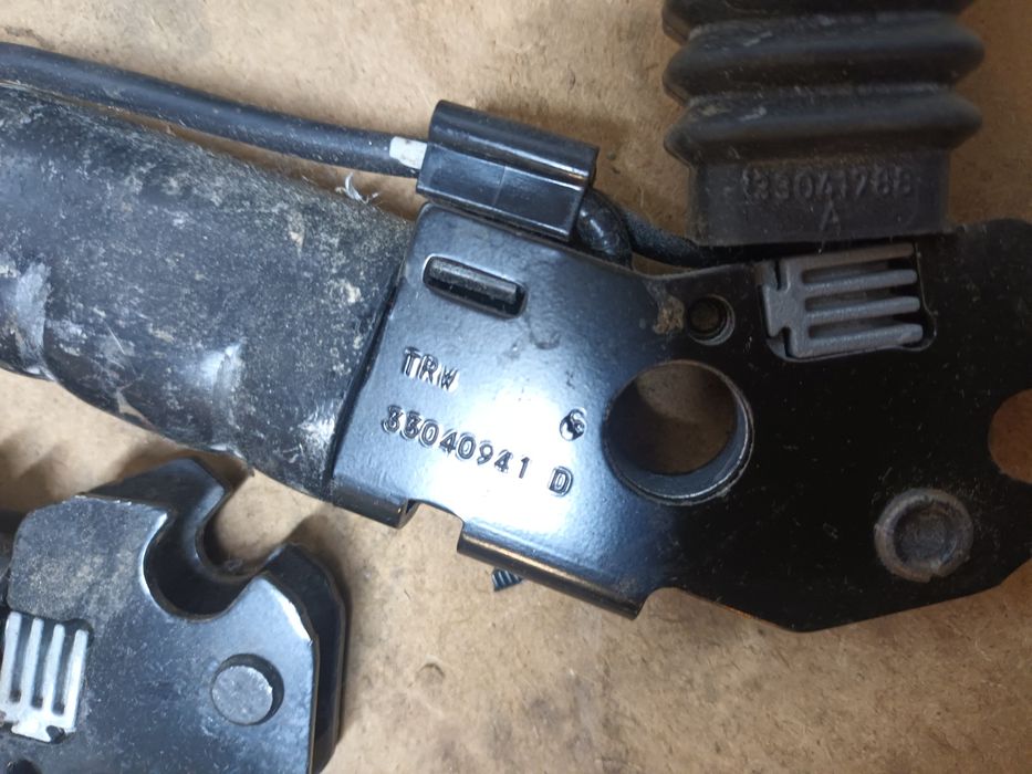 Capsa teaca centura scaun bmw e90 e91