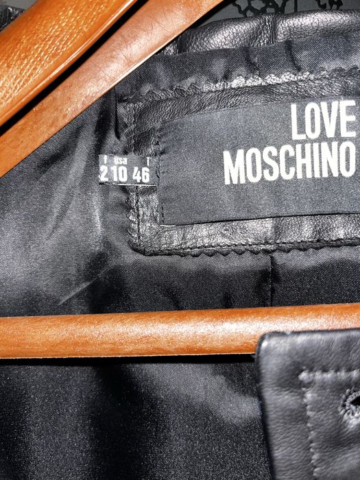 Кожено яке на Moschino