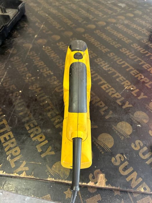 Зеге DEWALT перфектно състояние внос от Англия на 220 волта