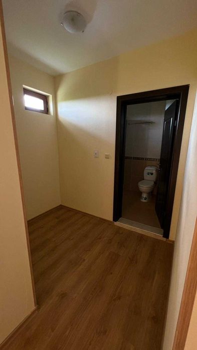 Продава нова 2 етажна къща с собствен басейн в с. Гюльовца