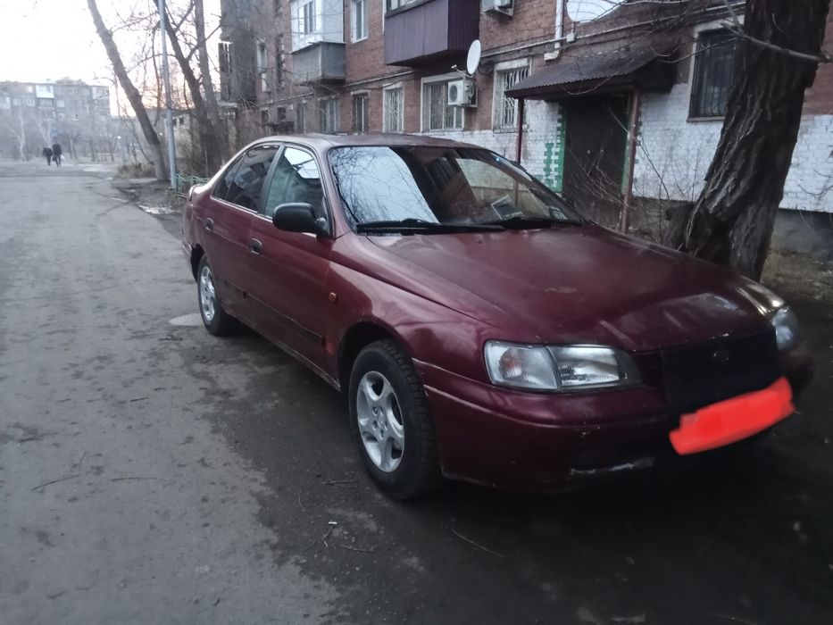 Продам Карину е торг у капота