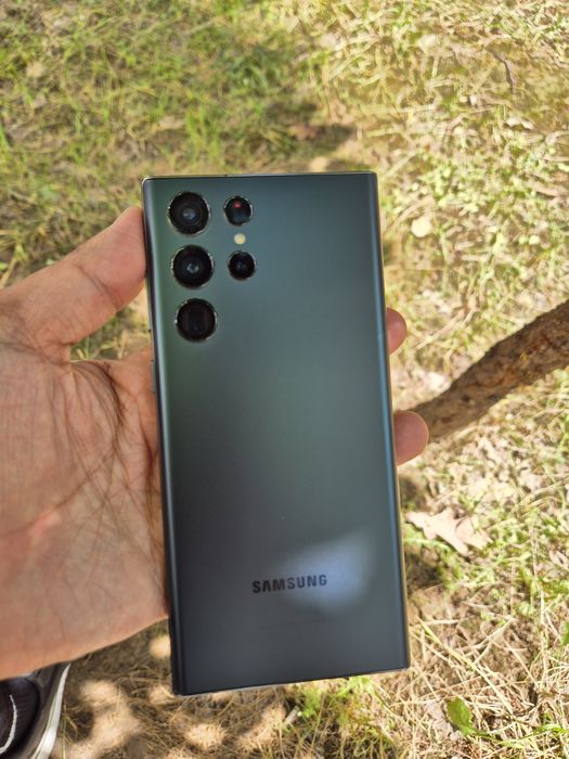 Samsung S22 ultra  5G  12/256gb