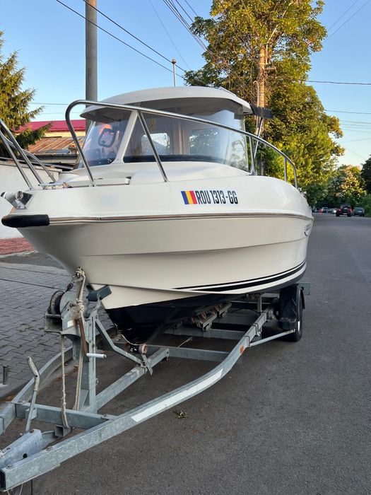 Barca quicksilver pilothouse