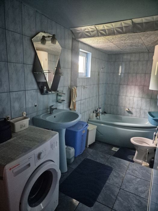 Vând casă complet mobilată,  în Sângeru,  județul Prahova.