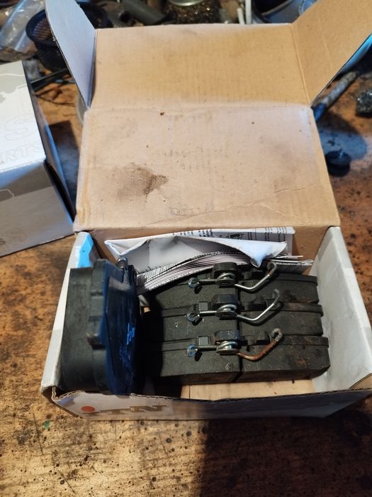 Накладки за кола