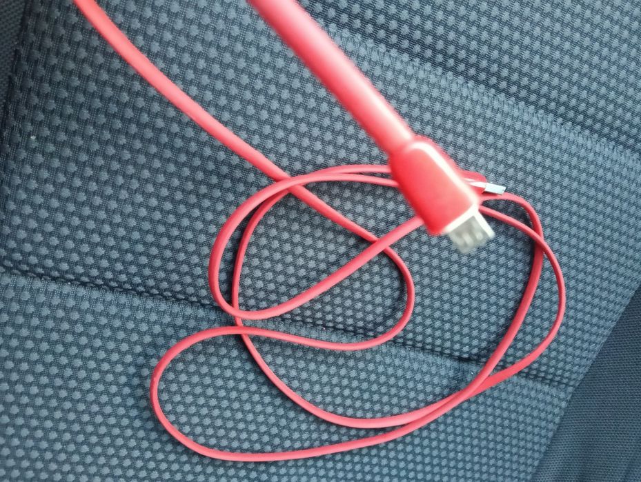 Cablu încărcare telefon Samsung .