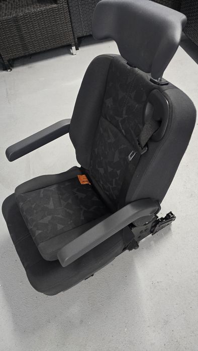Haion pt Mercedes Vaneo & Scaun spate rar