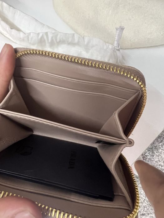 Portofel prada beige