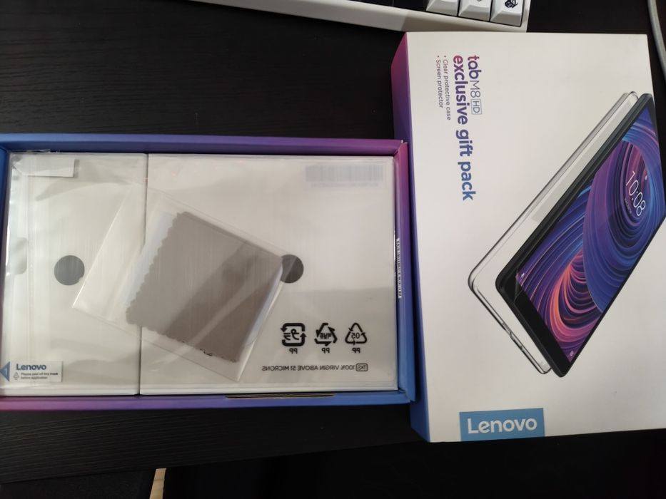 Vând tabletă Lenovo Tab M8 HD (2/32GB)
