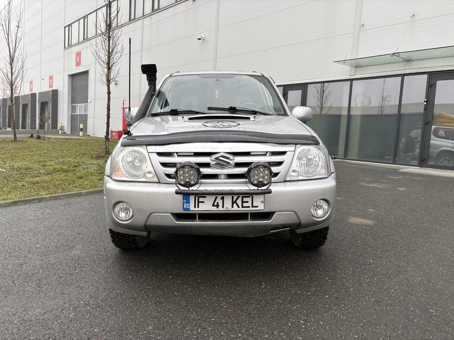 Suzuki Grand Vitara XL7