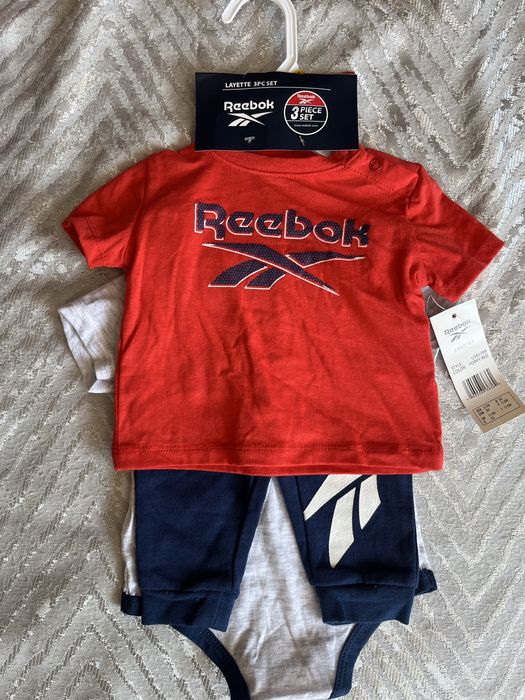 Сет от три части на Reebok