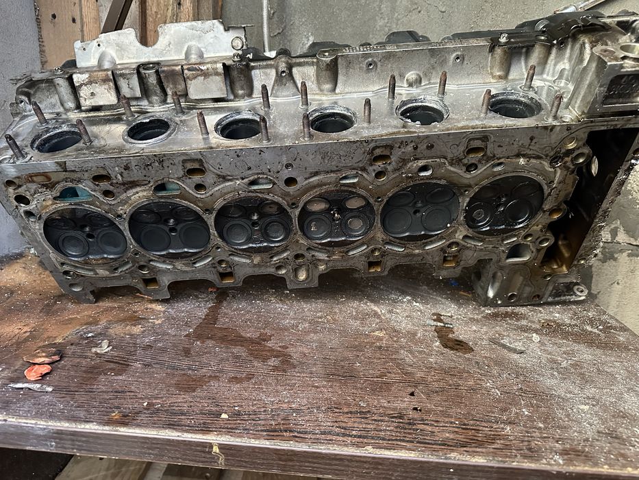 Chiuloasa bmw N53 perfecta se vinde cu tot capac