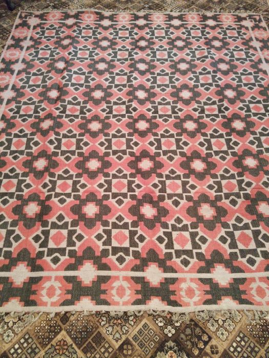 Жакардов килим, стар