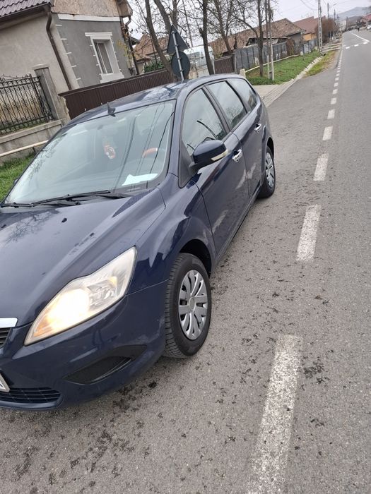 Vand  ford focus 2 facelift an 2008 motor 1.6 diesel funcțional fiscal