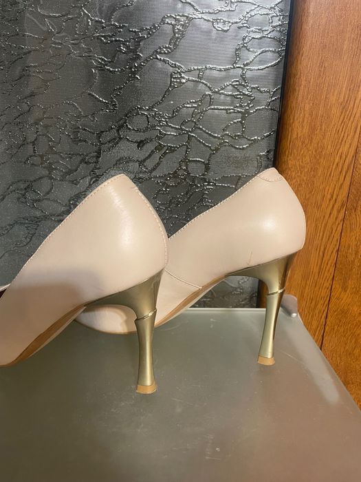 Vând Pantofi toc 36 piele naturală comozi