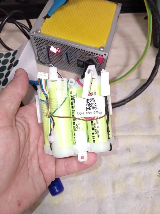 Baterie aspirator vertical aeg Qx9 25,2 v