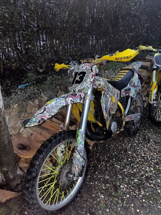 Продавам Кросов мотор Сузуки рм250