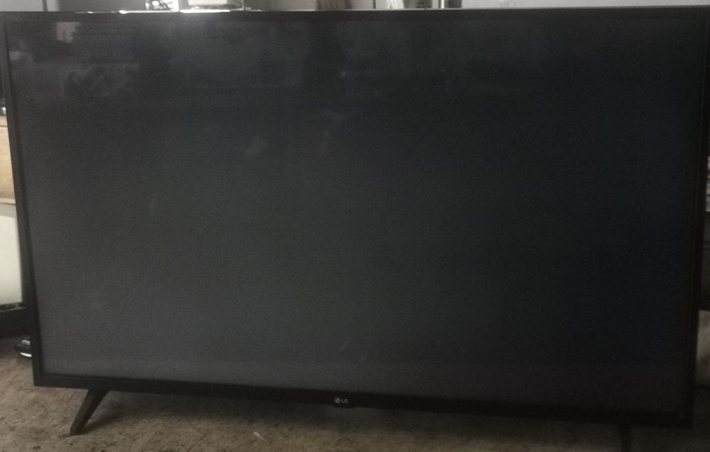 Телевизор LG UHD TV  43UP75 за ремонт или части