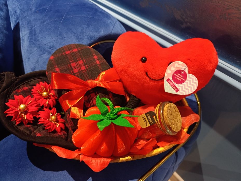 Мини подарочный бокс для девушки,мамы,подруги
жены