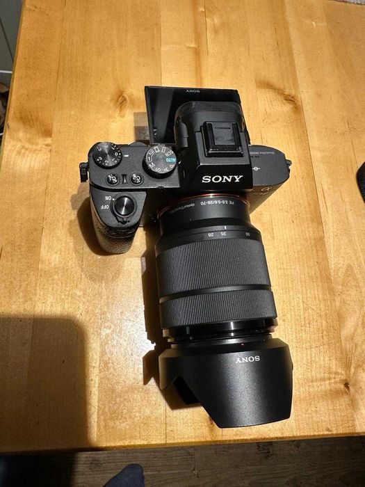 Camera foto DSLR mirorles SONY a7II obiectiv SONY