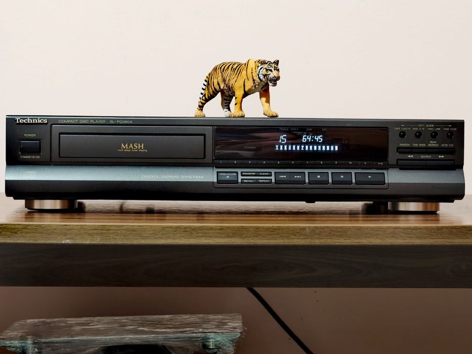 Technics SL-PG360A. Cd player de clasă. Ca nou. Preț fix !