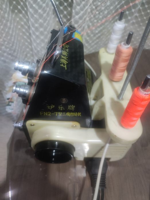 Бытовой оверлок FN-2-7