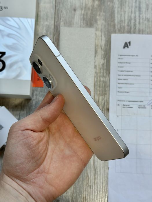 Oppo Reno 13 5G  256 GB 12+12 GB Ram Dual Sim Като Нов Гаранционен