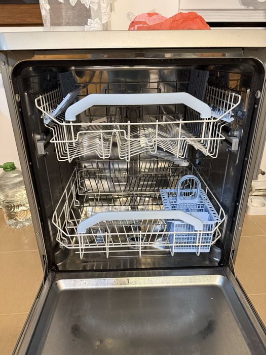 Masina de spalat vase