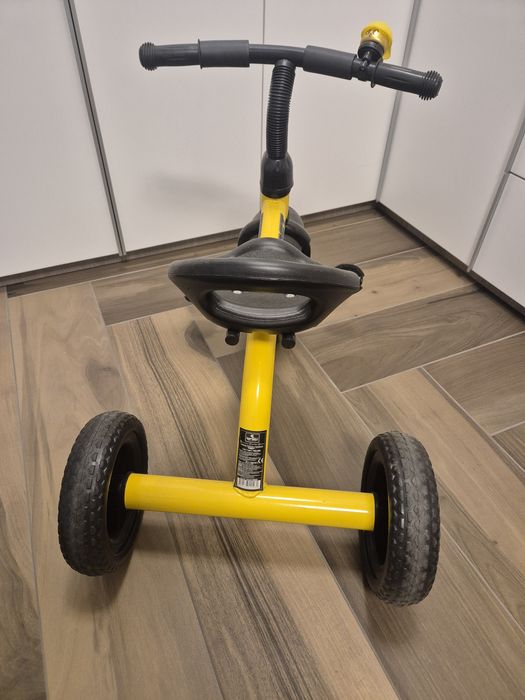 Велосипед-триколка Lorelli - First, жълт и черен