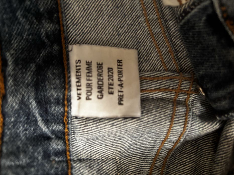 Оригинални дънки Vetements