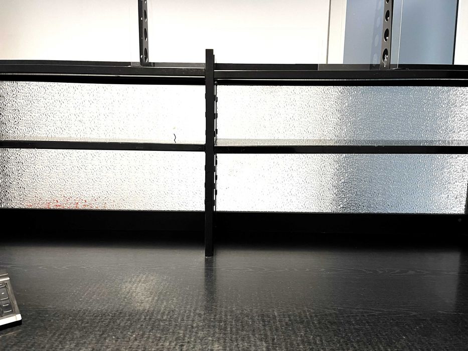 Офис бюро за каса или рецепция с касово чекмедже + контейнер и подарък