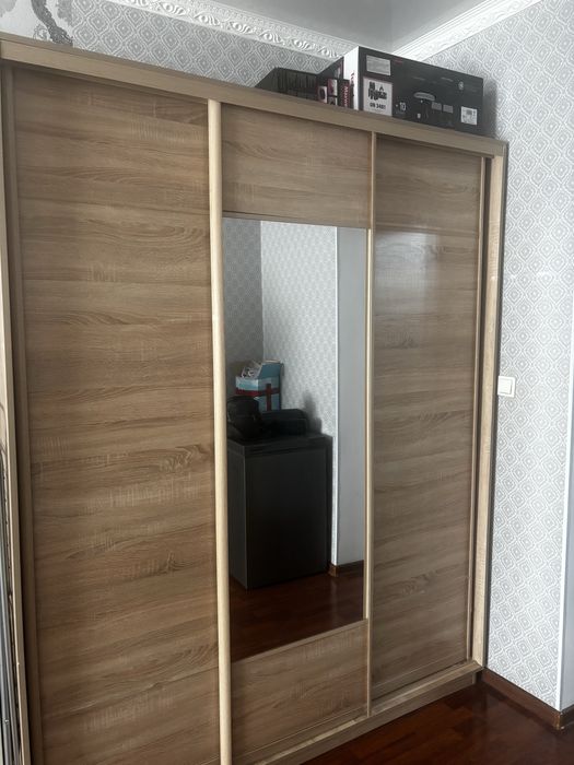 Mebel dlia spalny