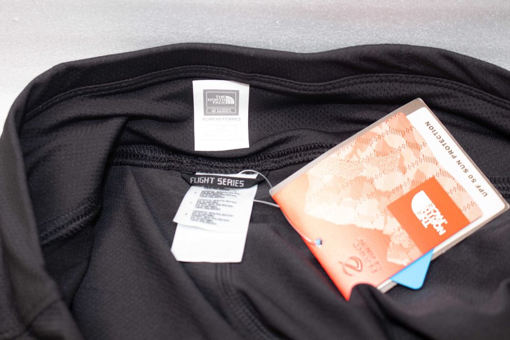 The North Face оригинална пола с вграден клин черна М нова