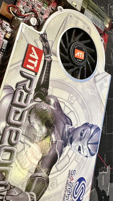 Placa video Sapphire Radeon X1900 GT 256MB