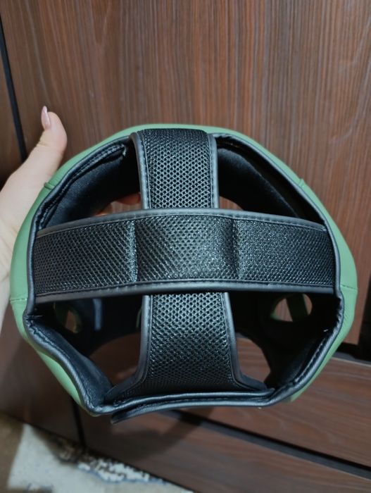 Шлем для каратэ/тхэквондо