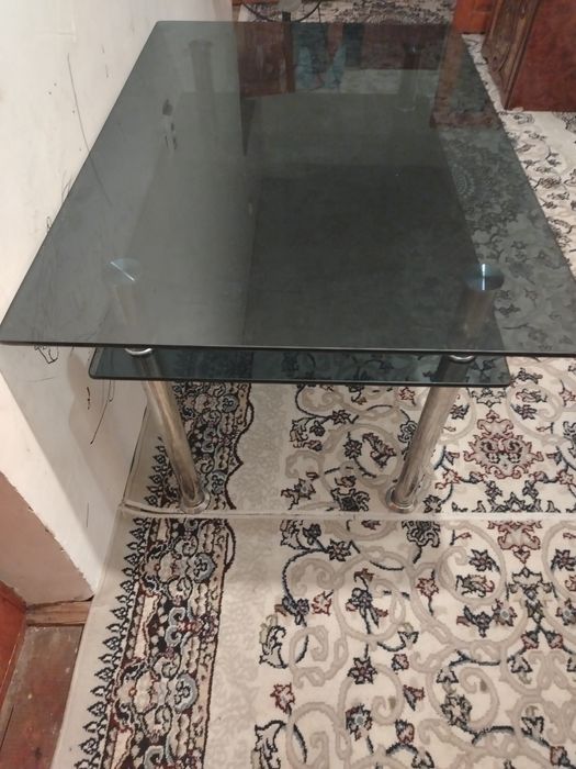 Стеклянный стол дешово