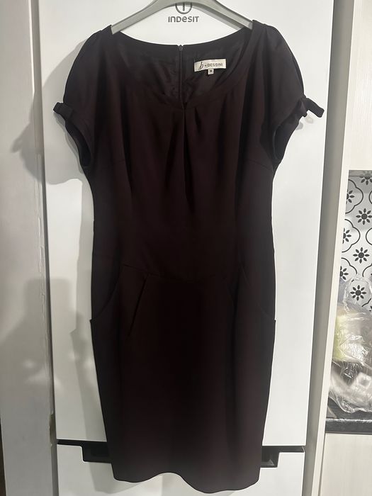 Продам женские платья за 2500
