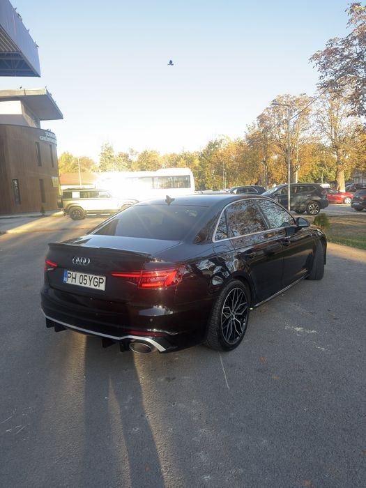 AUDI A4 2018 — imagine 2