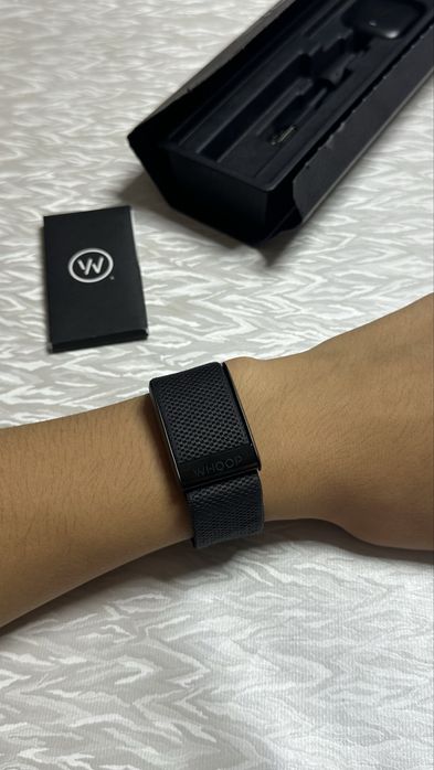 Фитнес браслет Whoop 4.0