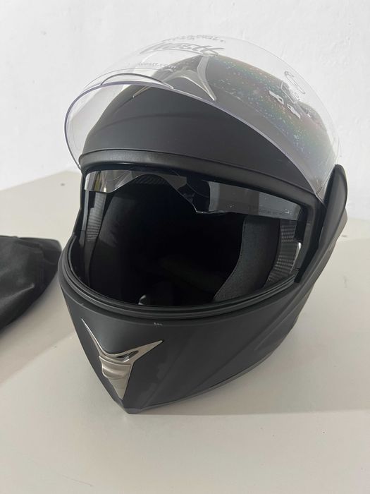 Cască moto modulară WESTT ECE 22.06, cu ochelari de soare integrați și vizieră