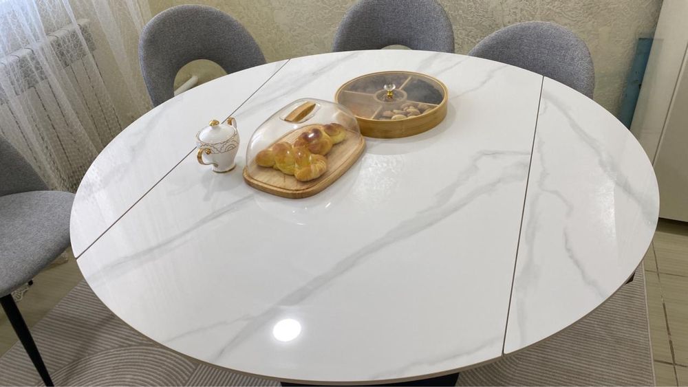 Продается стол срочно!