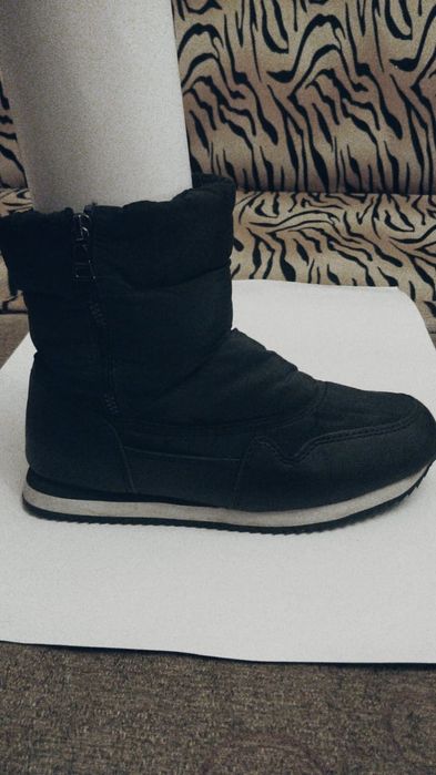 Женская обувь Дутики