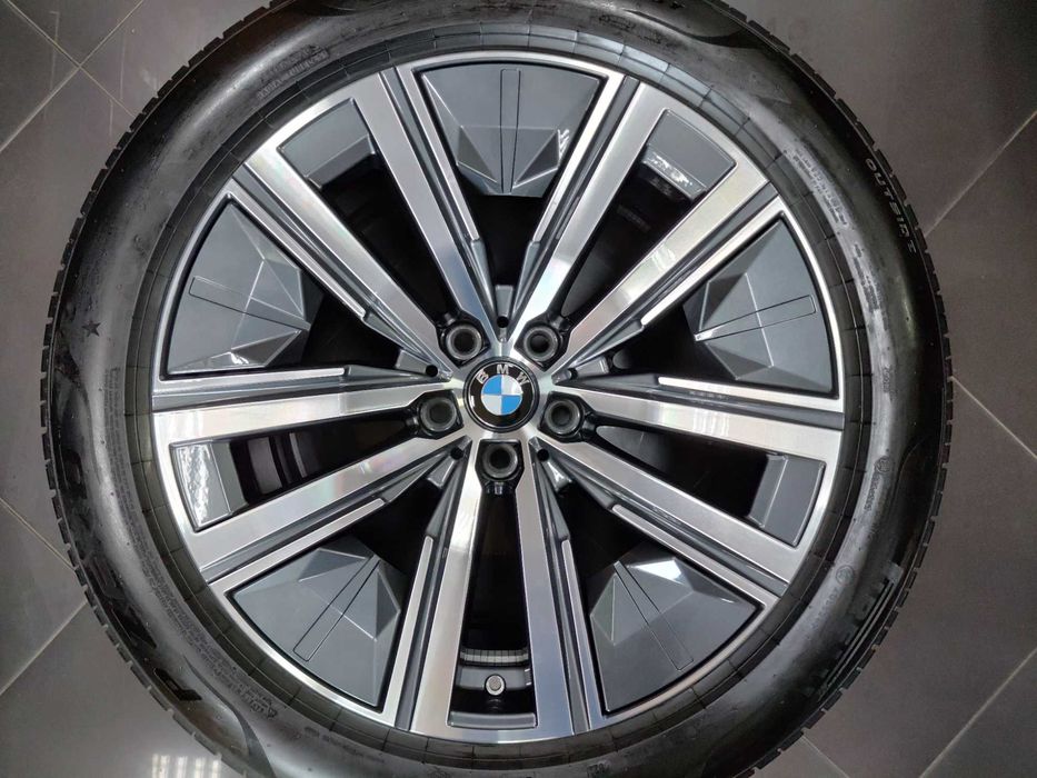 Като Нови 19" Джанти Style 904 BMW 7 G70 i7 G11 G30 X3 G45 TPMS