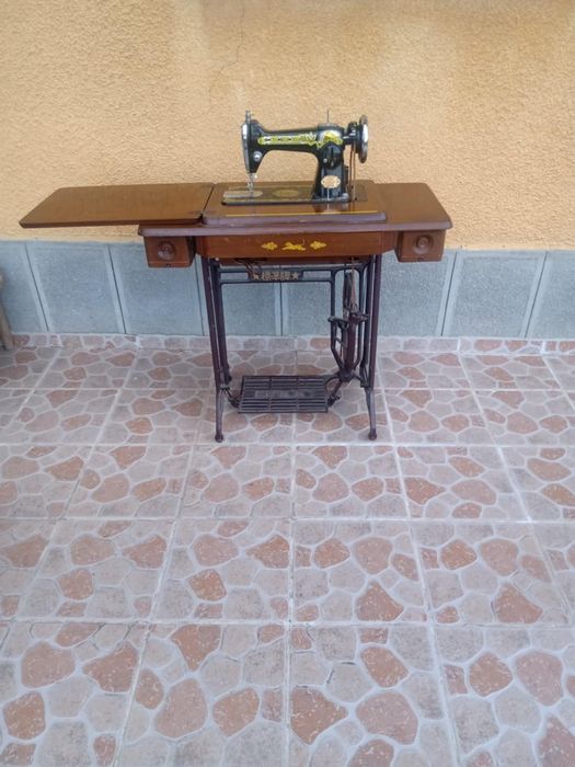 Крачна шевна машина,работеща