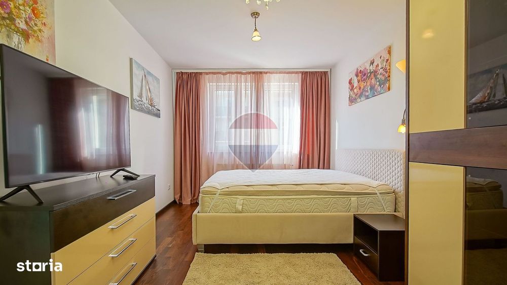 Apartament cu 3 camere de închiriat în zona Tractorul