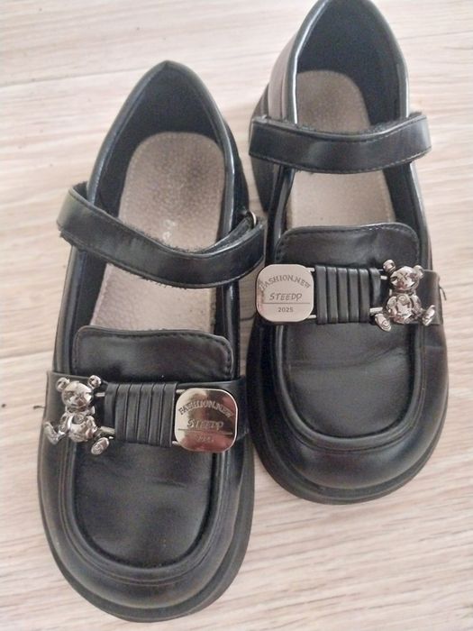 Школьные туфли 33р